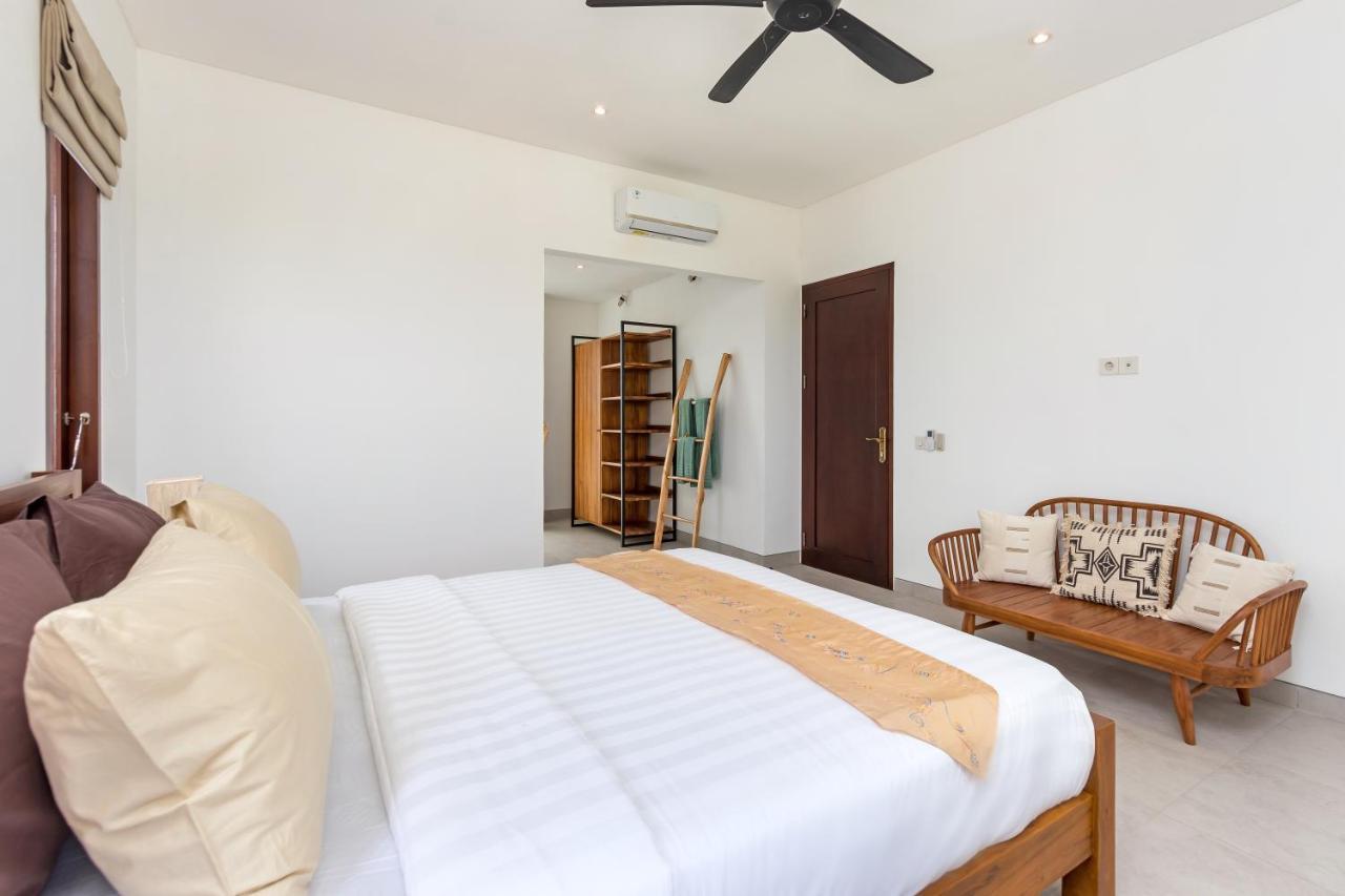 Villa Besakih 5BR, 5 mins to beach - Canggu Exterior foto