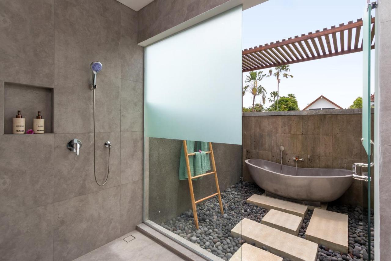Villa Besakih 5BR, 5 mins to beach - Canggu Exterior foto