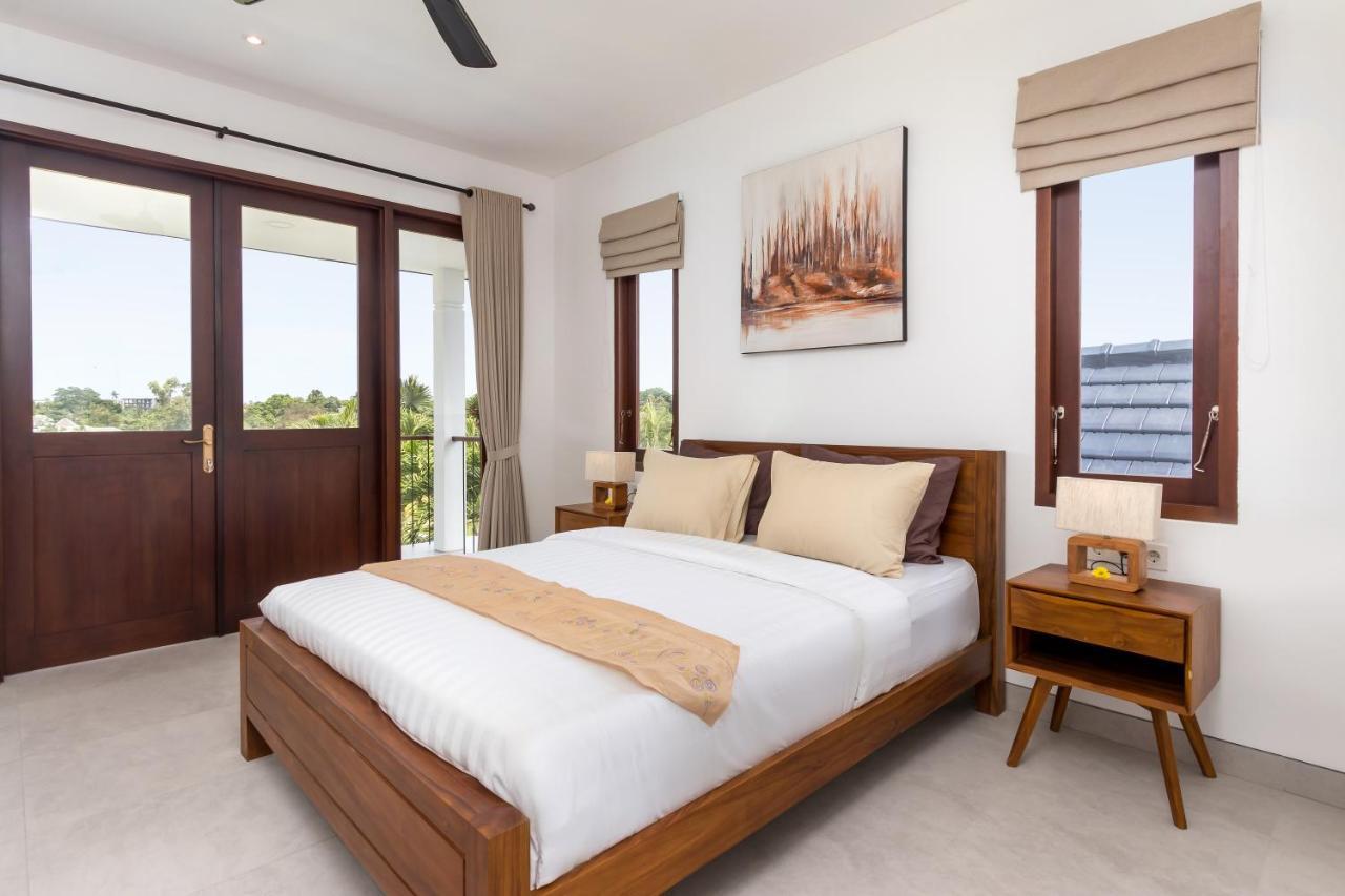 Villa Besakih 5BR, 5 mins to beach - Canggu Exterior foto