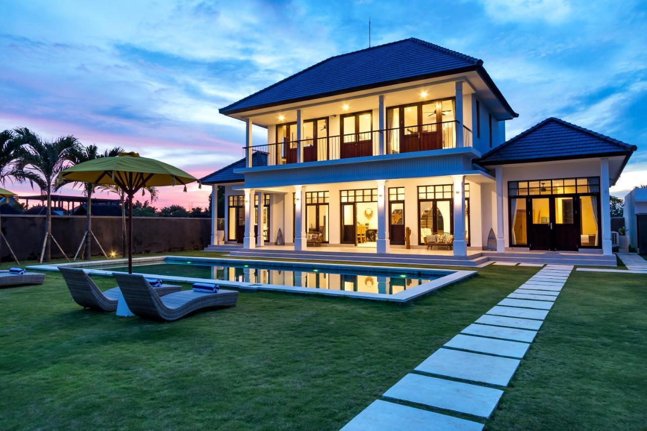 Villa Besakih 5BR, 5 mins to beach - Canggu Exterior foto