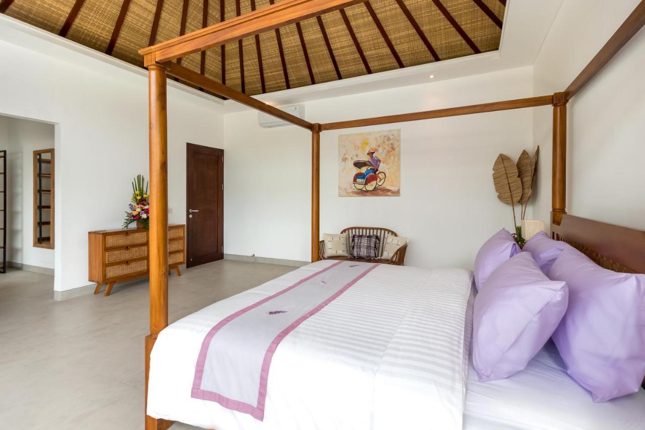 Villa Besakih 5BR, 5 mins to beach - Canggu Exterior foto